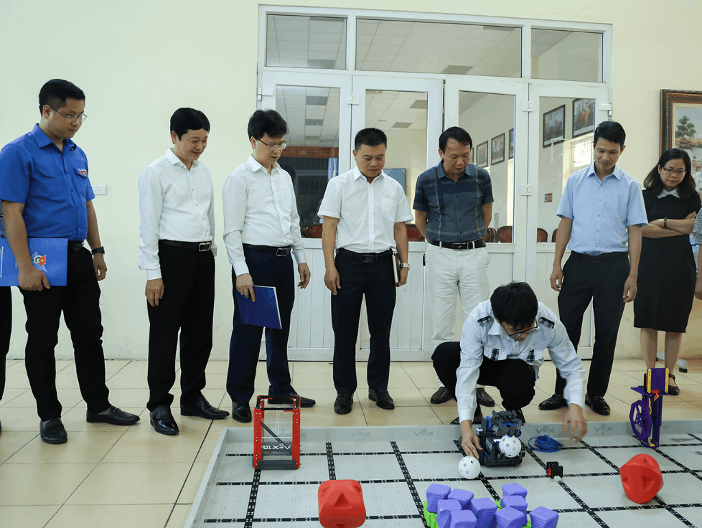 Bac Giang launches 1st Robocon Contest in 2024|https://nongthonmoi.bacgiang.gov.vn/web/chuyen-trang-english/detailed-news/-/asset_publisher/MVQI5B2YMPsk/content/bac-giang-launches-1st-robocon-contest-in-2024
